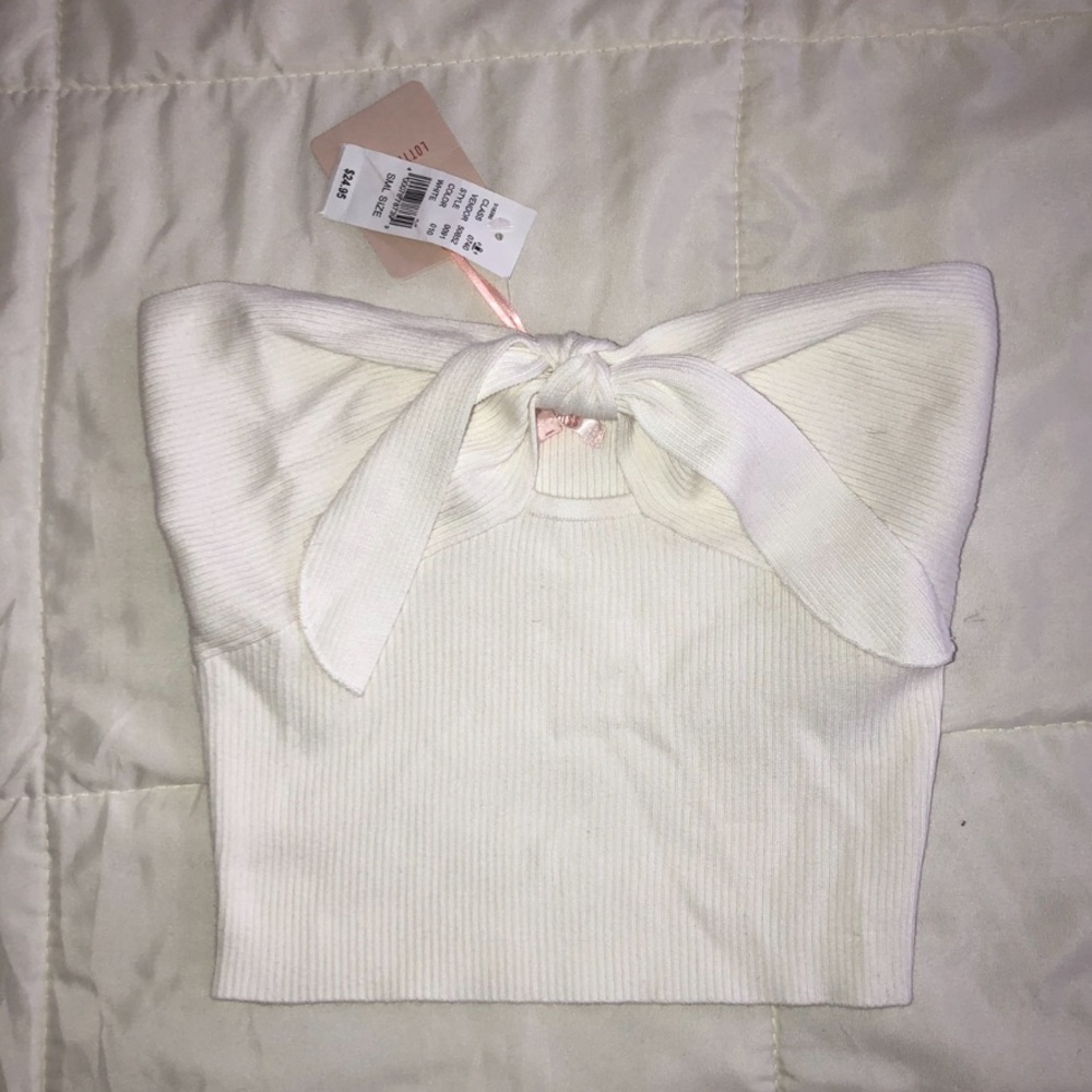 Lottie Moss Ribbed tube top!